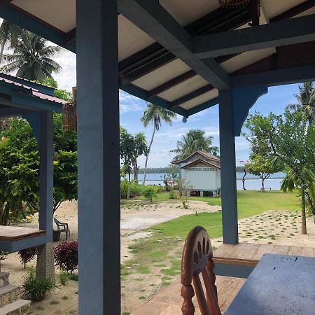 New Raya - Nias Beach Bungalows Lagudri Extérieur photo